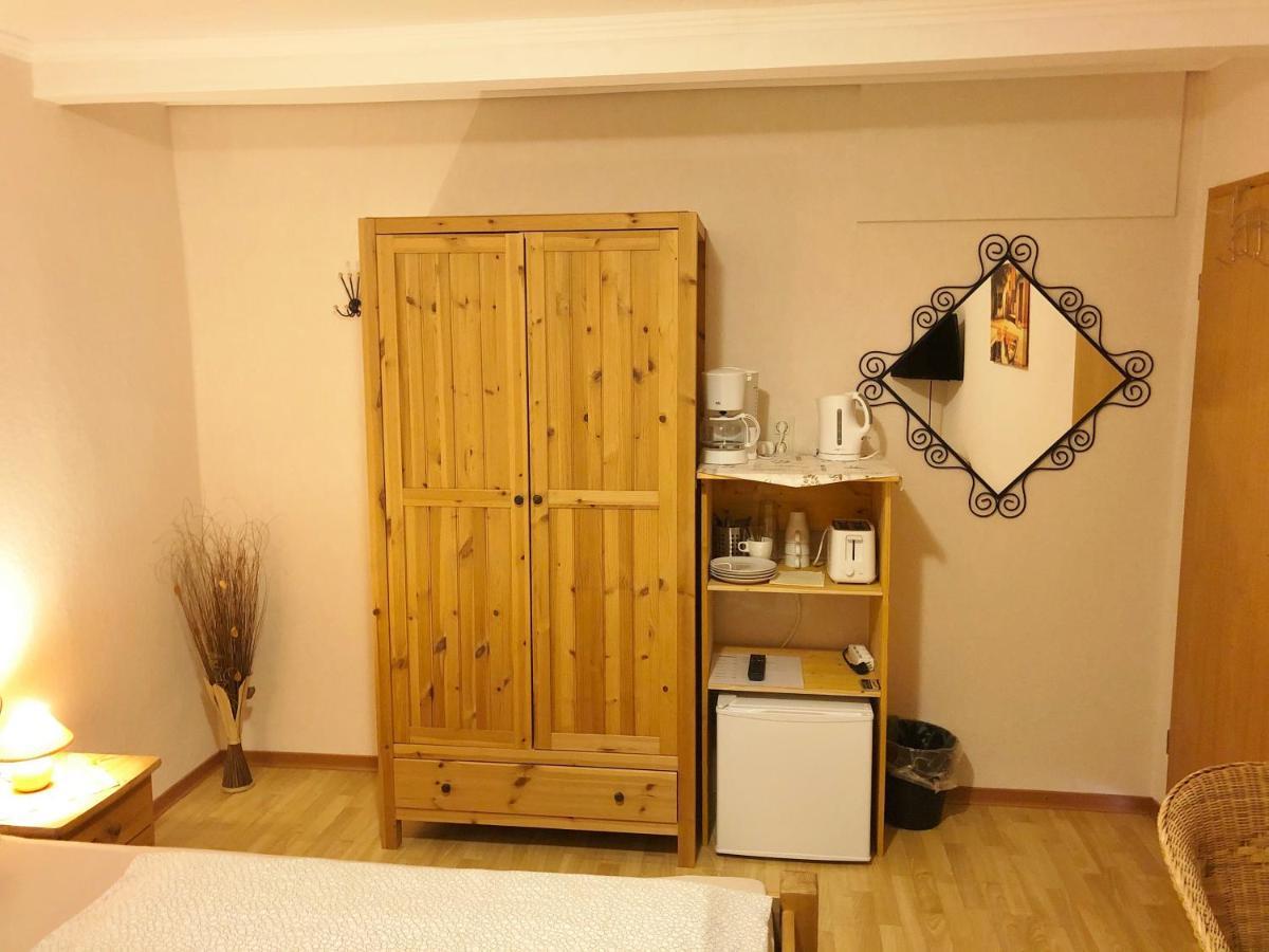 Gaestehaus Doll Herresbach ภายนอก รูปภาพ