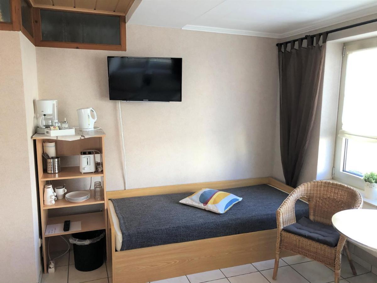 Gaestehaus Doll Herresbach ภายนอก รูปภาพ