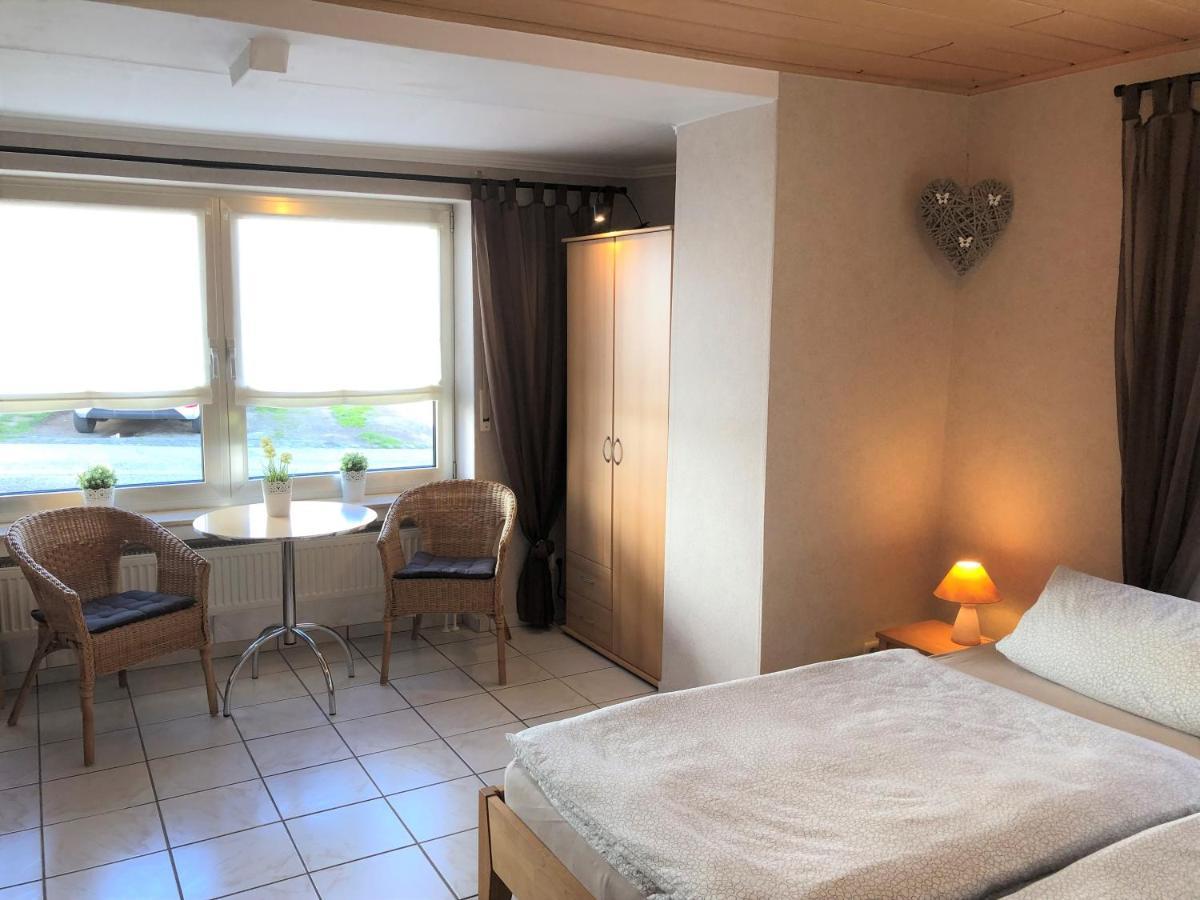 Gaestehaus Doll Herresbach ภายนอก รูปภาพ