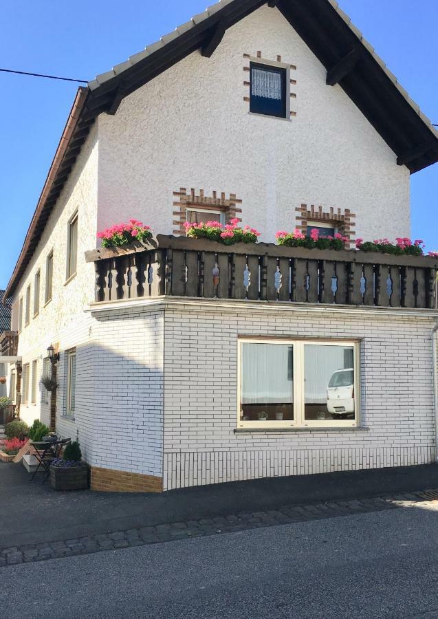 Gaestehaus Doll Herresbach ภายนอก รูปภาพ